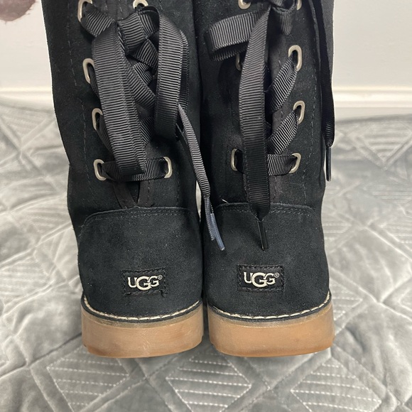 UGG Black Suede Lace Up Back Boot Size 6 - Picture 11 of 12